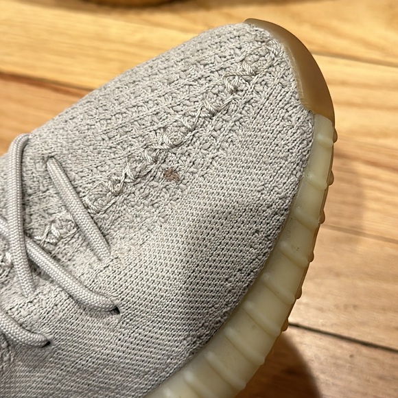 Yeezy Boost 350 V2 Sesame - Picture 7 of 9